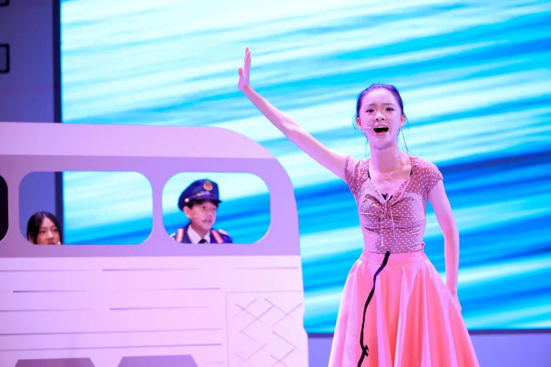musical-all-shook-up-achieves-remarkable-success-7.jpg