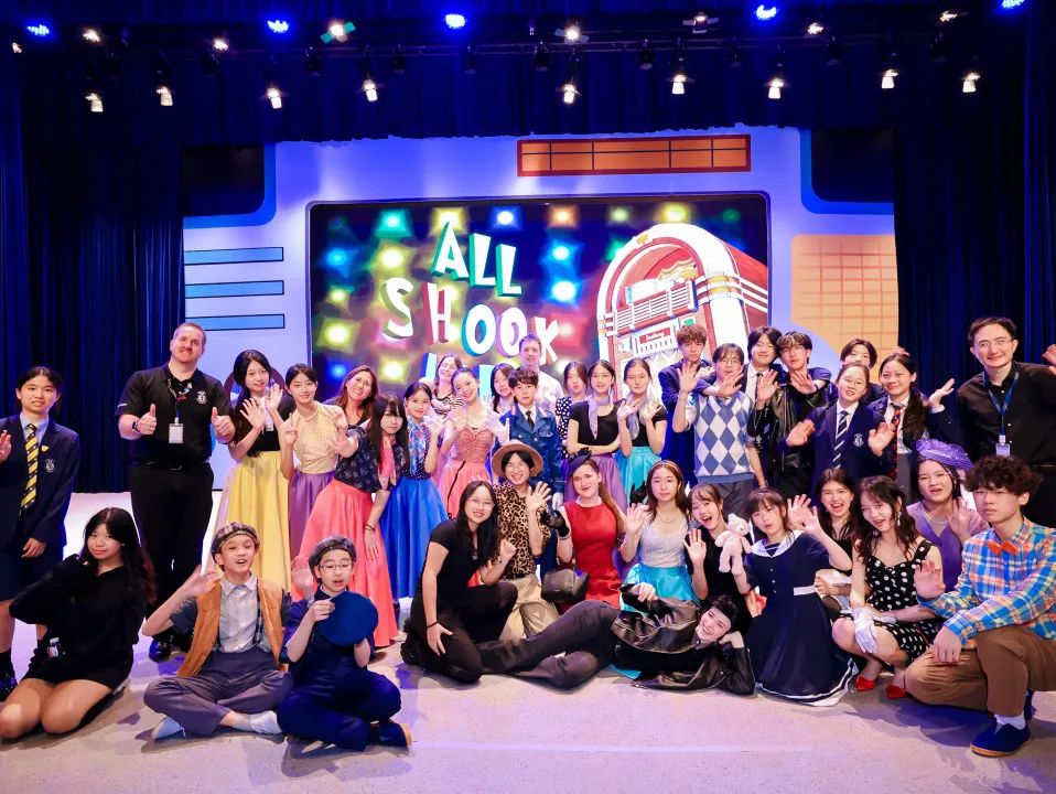 musical-all-shook-up-achieves-remarkable-success-17.jpg